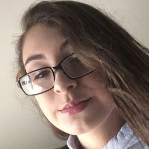 Meet your Posher, Daniale